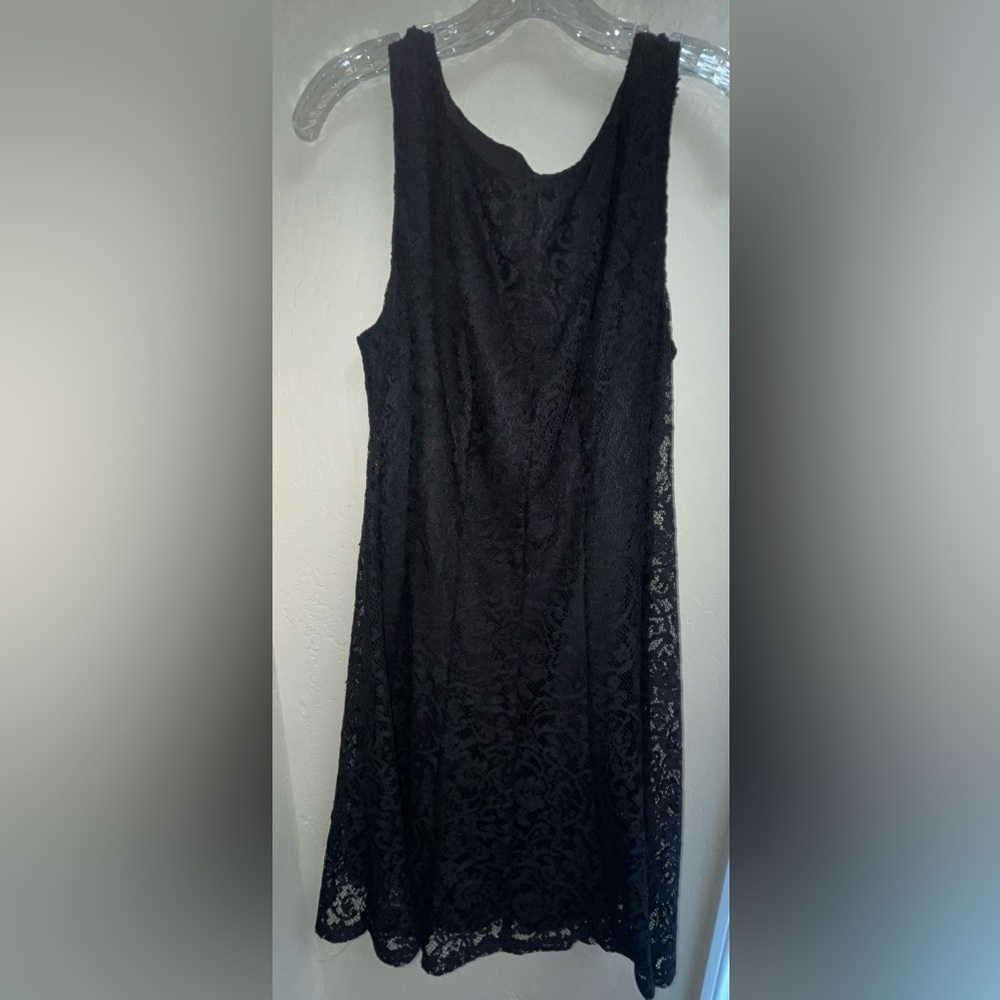 Connected Apparel Black Sleeveless Scoop Neck Midi Dress